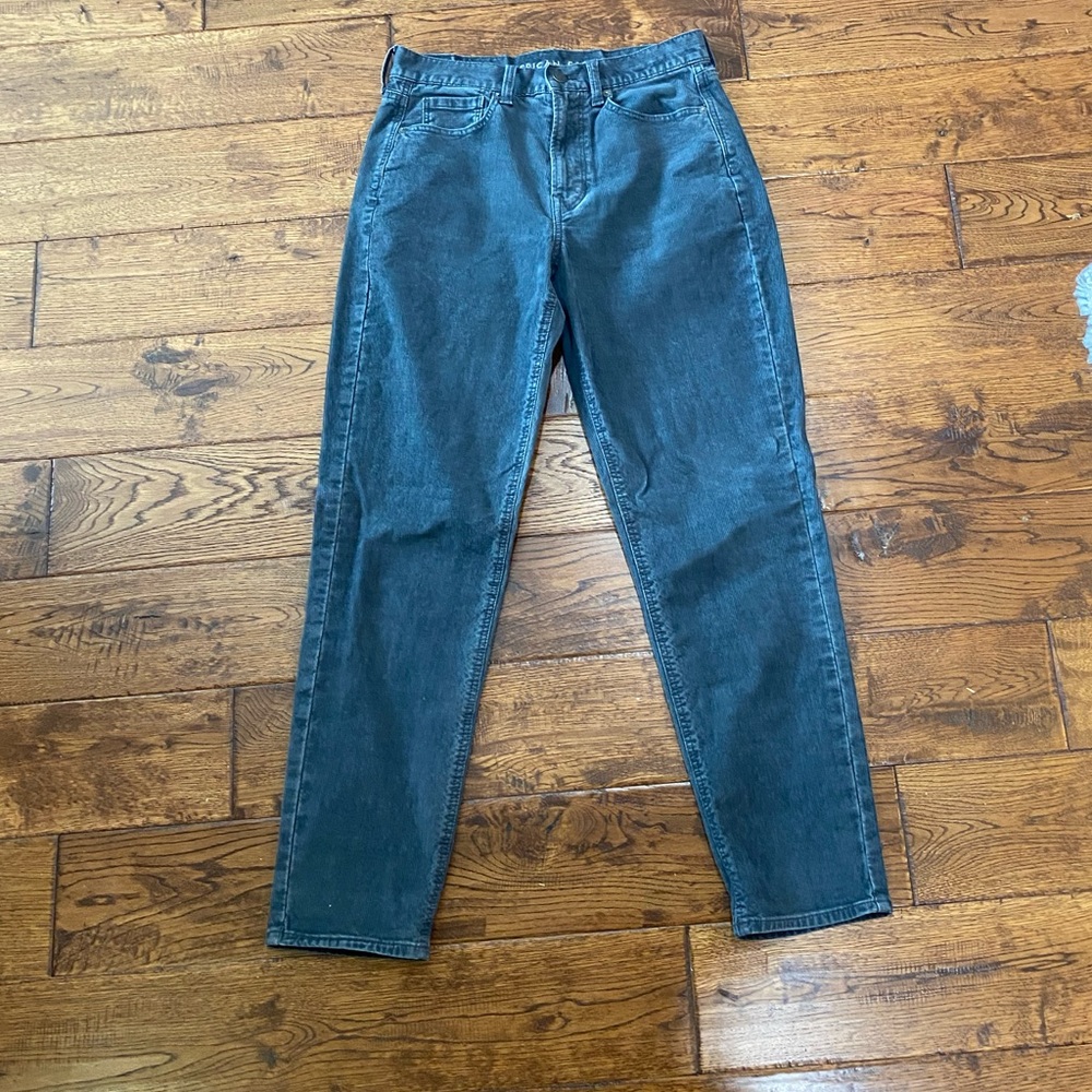American Eagle Mom Jeans